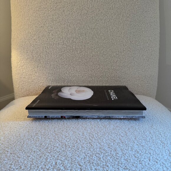 Chanel: Collections and Creations - Hardcover Book - Picture 4 of 6